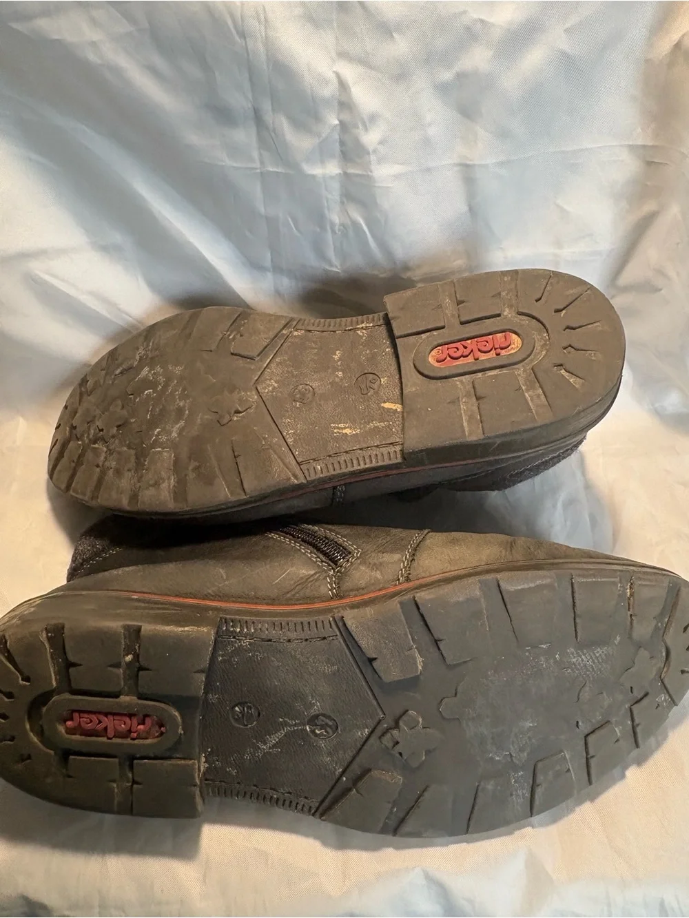 Rieker Men's Antistress Leather Chukka Boots size 10 men’s